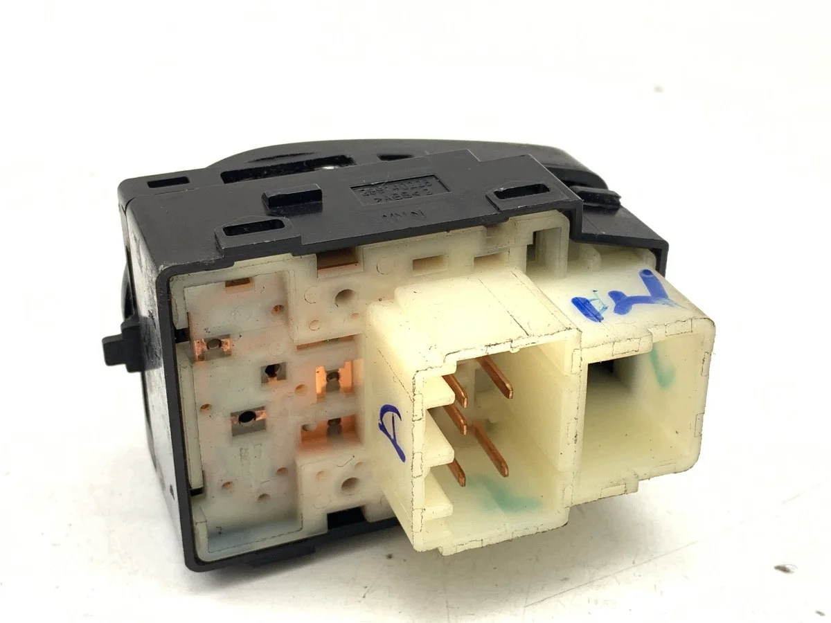 Peilikytkin Hyundai i20 II 299140228