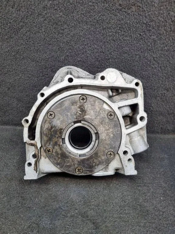 Oil Pump Audi A6 S6 C4 4A 074115109