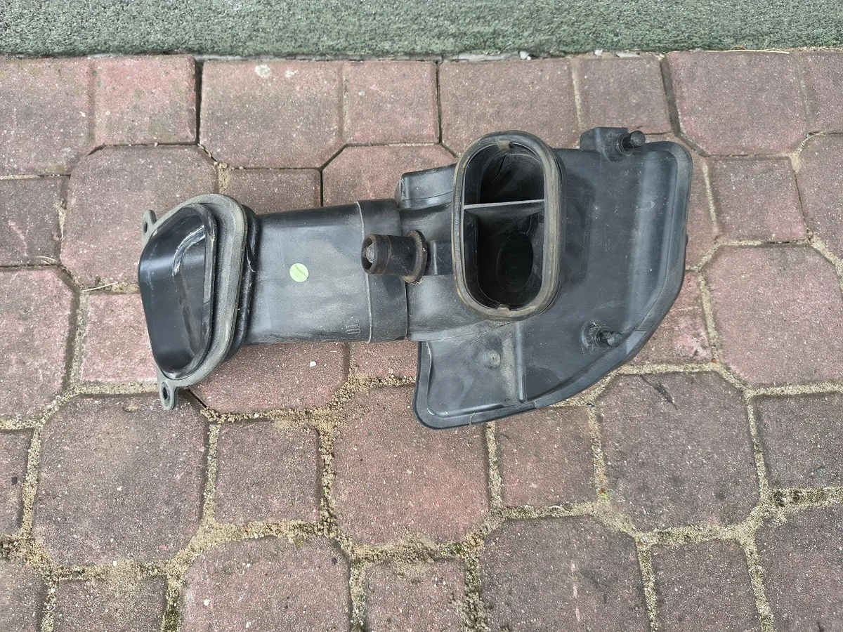 Luftfilterkasten Opel Astra IV 1.4 Turbo 13337770