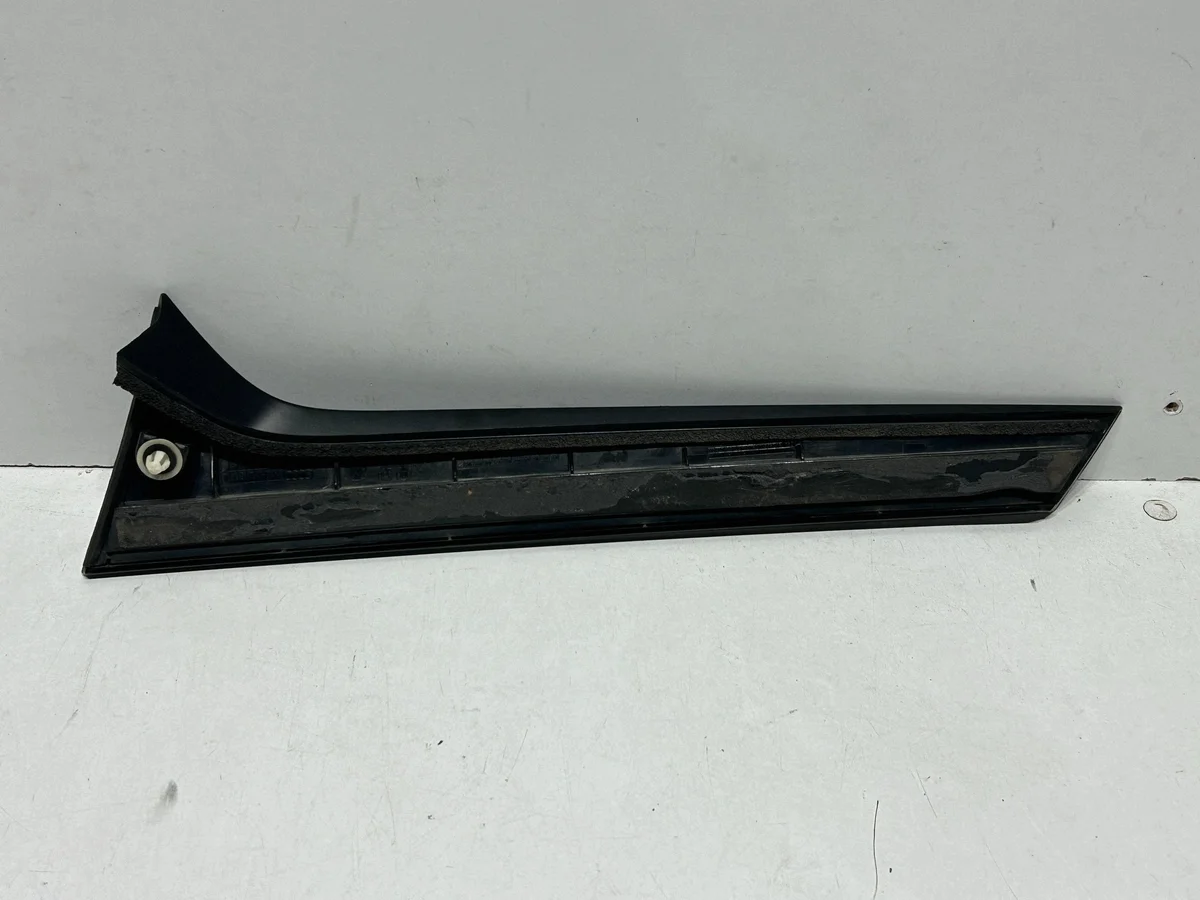Audi Q5 FY Spoiler höger bak 80A854872 image 4