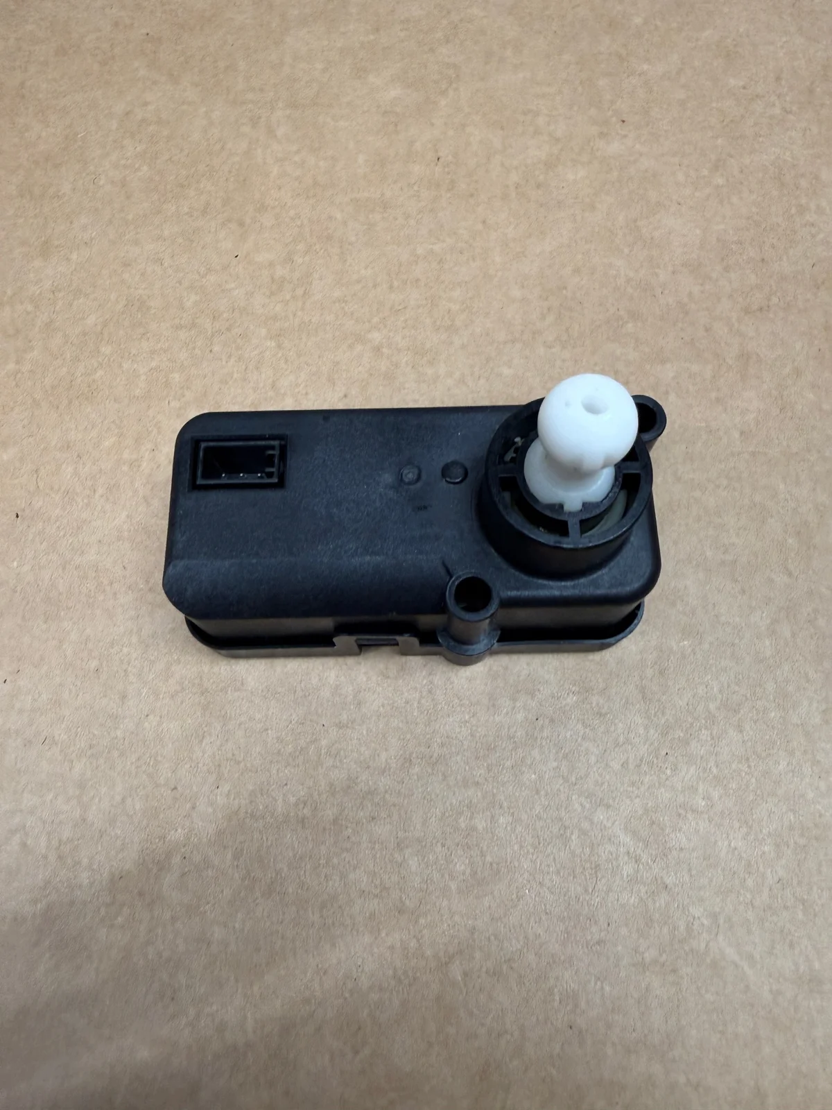 Moteur de phare Hyundai i30 / Kia Sportage D4921-30000