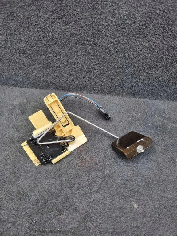 Polttoainetason anturi Audi A8 D4 S8 4H0919673D