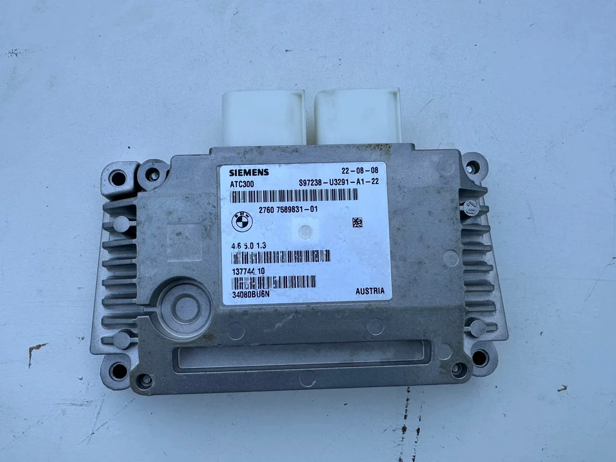Ohjausyksikkö ATC300 BMW E60 E61 530 XD XI 7589831