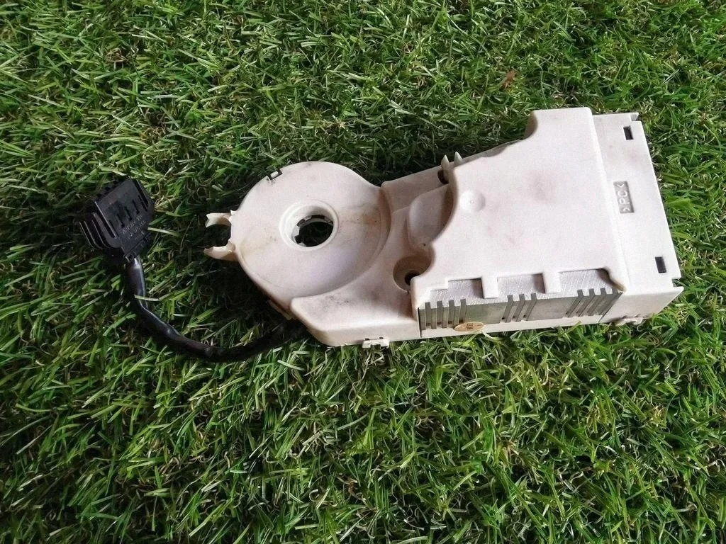 Moteur de toit ouvrant Audi A6 S6 C4 4A 23803