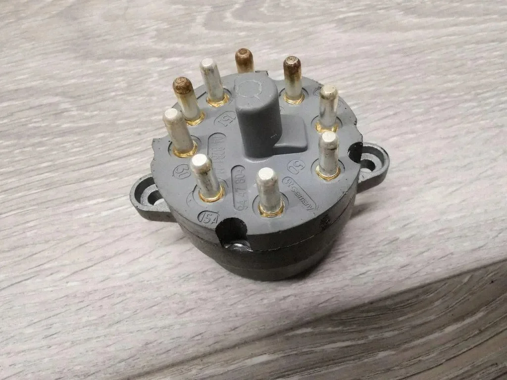 Interruptor de encendido Volvo V70 I 9447804 image 3