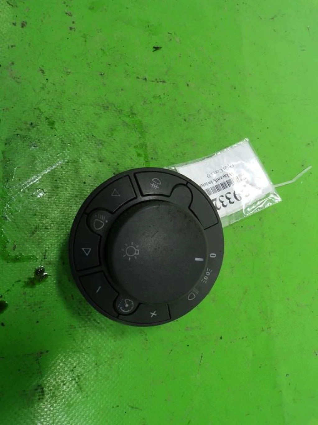Opel Corsa D Interrupteur de phares
