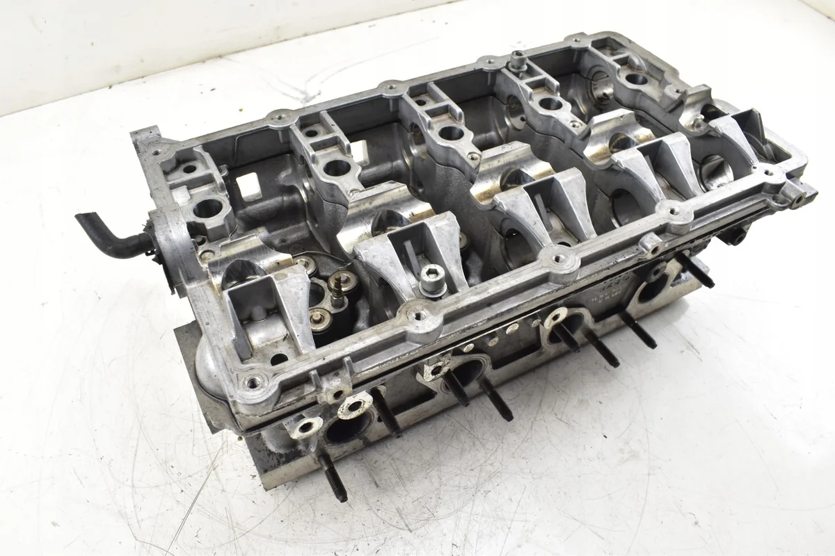 Cilinderkop Volkswagen Audi Seat Skoda 2.0 TDI 03G103373A