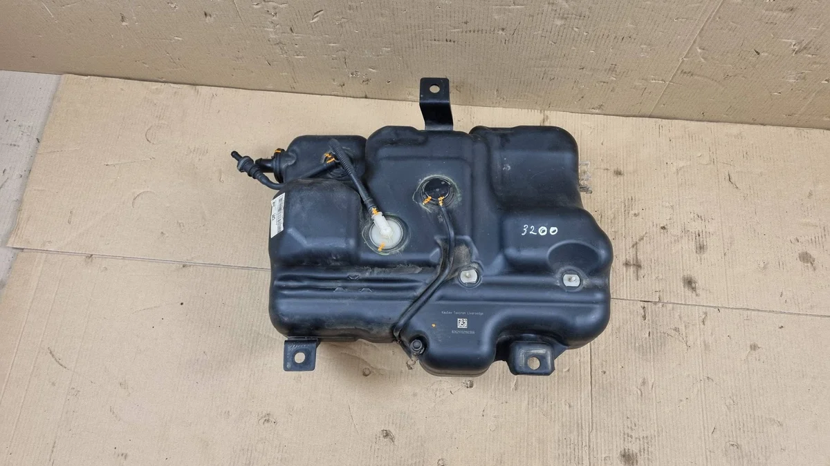 AdBlue-tank Opel Vivaro X821018980