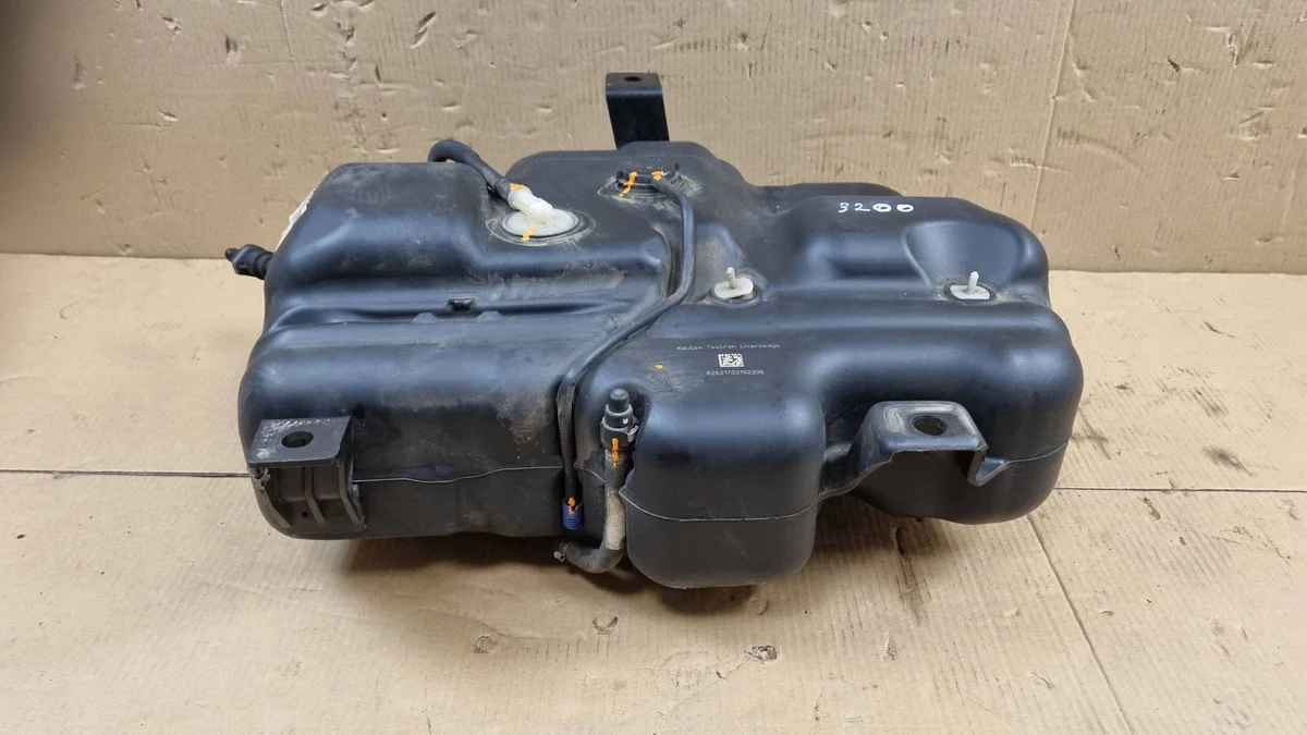 Opel Vivaro AdBlue Tank X821018980