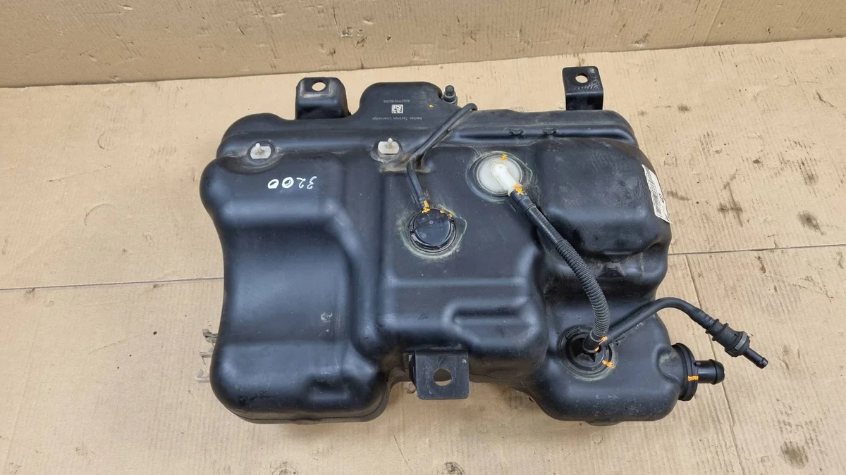 AdBlue-säiliö Opel Vivaro X821018980 image 5