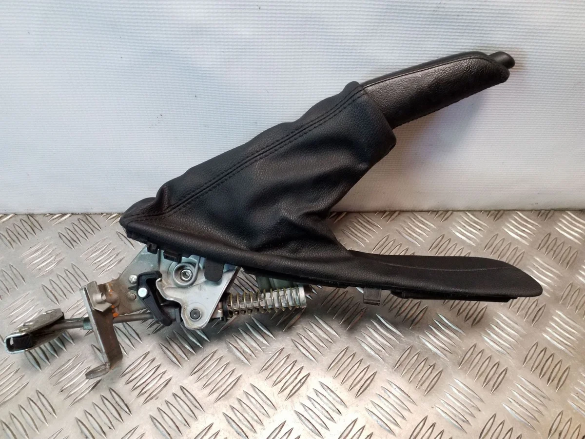 Käsijarrun vipu BMW 1 E81 E87 VAI25039