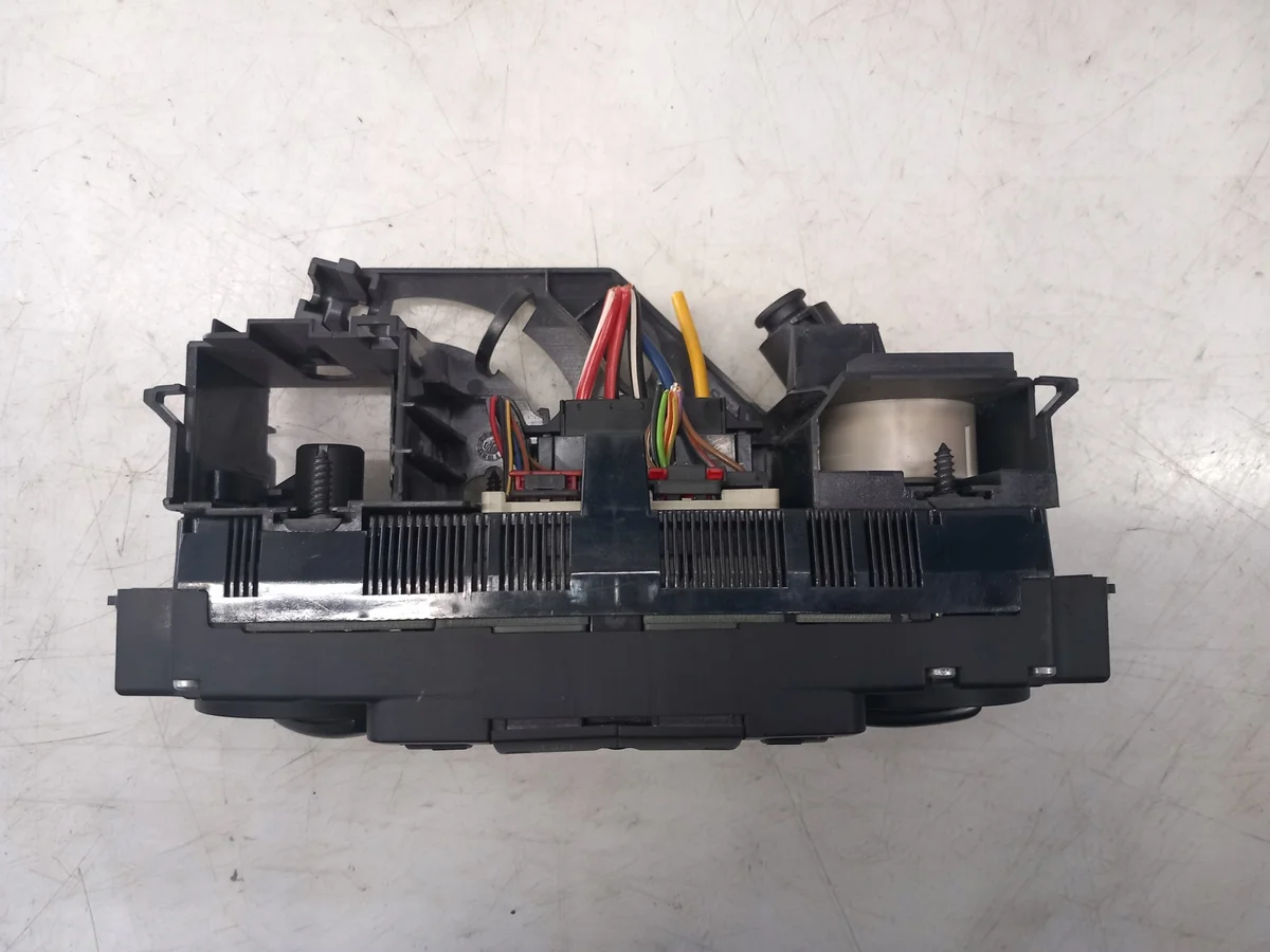 Panneau de commande climatisation Volkswagen Passat 12345678900 image 3