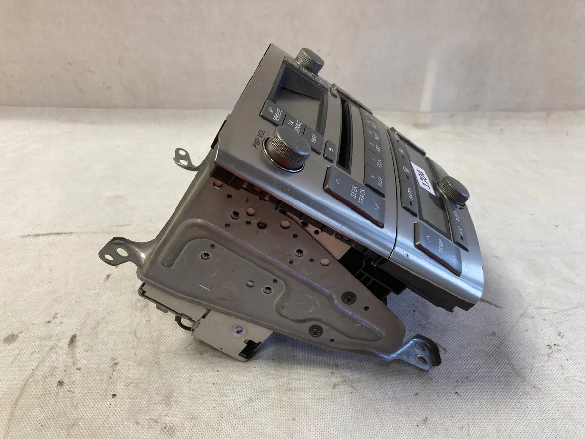 Toyota Avensis T25 Radio Panel 86120-05120