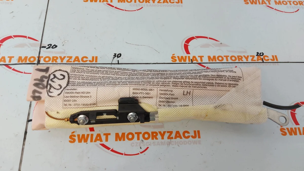 Volkswagen Passat CC airbag istuimelle