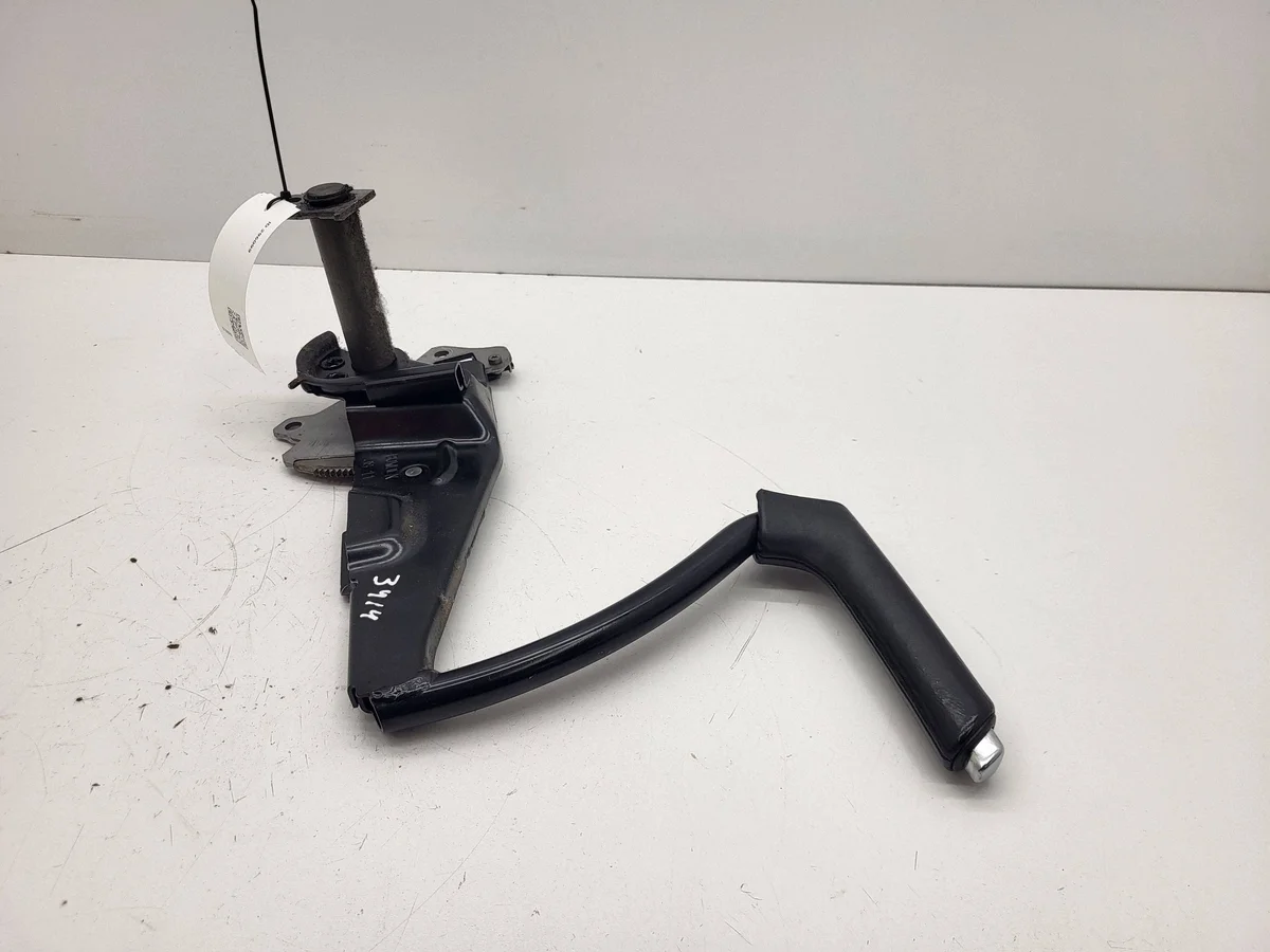 Volvo C30 Handbremshebel 31329235 image 2