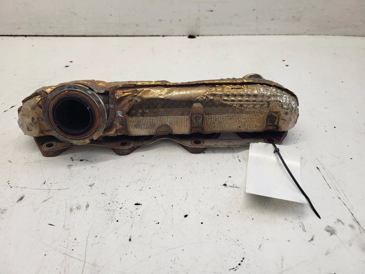 Mercedes-Benz Exhaust Manifold 654142048