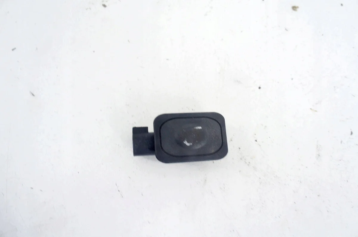 Ford Edge BB5T-14B132-BA Tailgate Release Switch image 3