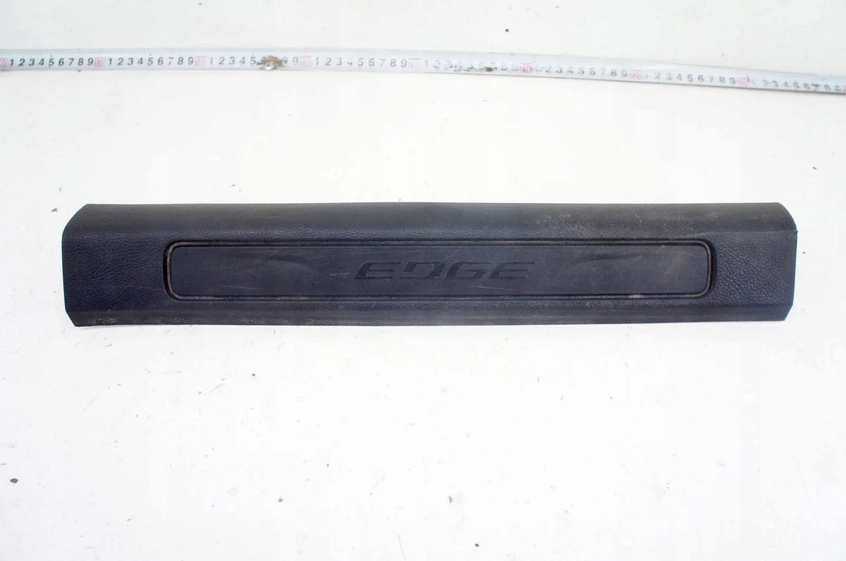 Höger tröskellist Ford Edge Mk2 VY090-AR64924