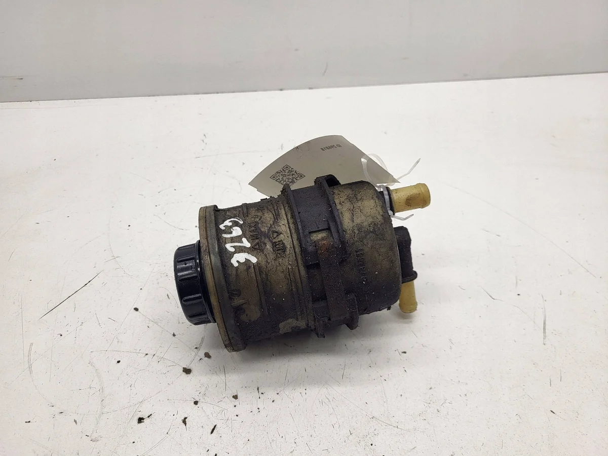 Servostyrningstank Opel Vivaro 7700840252