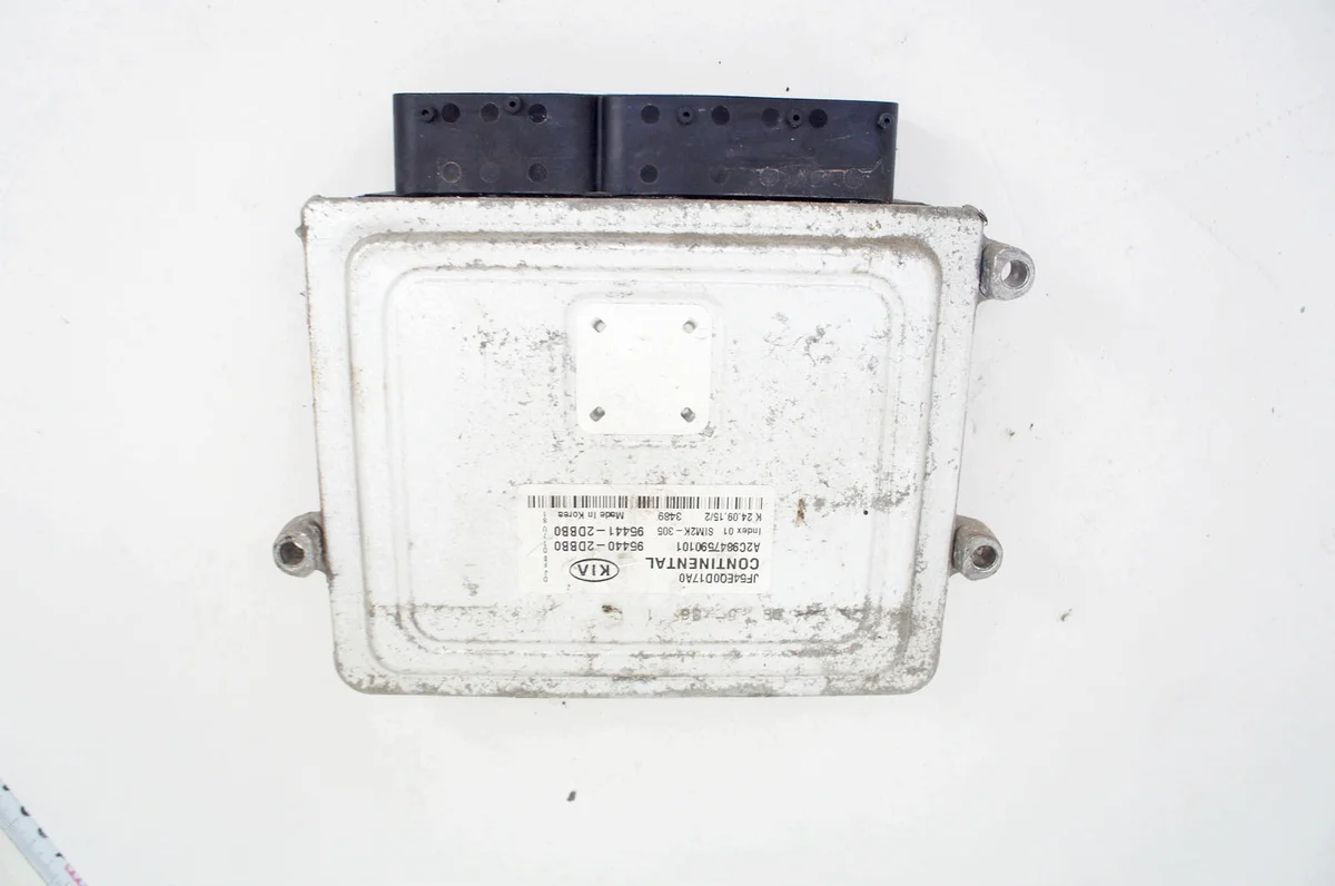 Ohjausyksikkö Kia Optima JF 1.7 CRDI VX199-AR18634 image 3