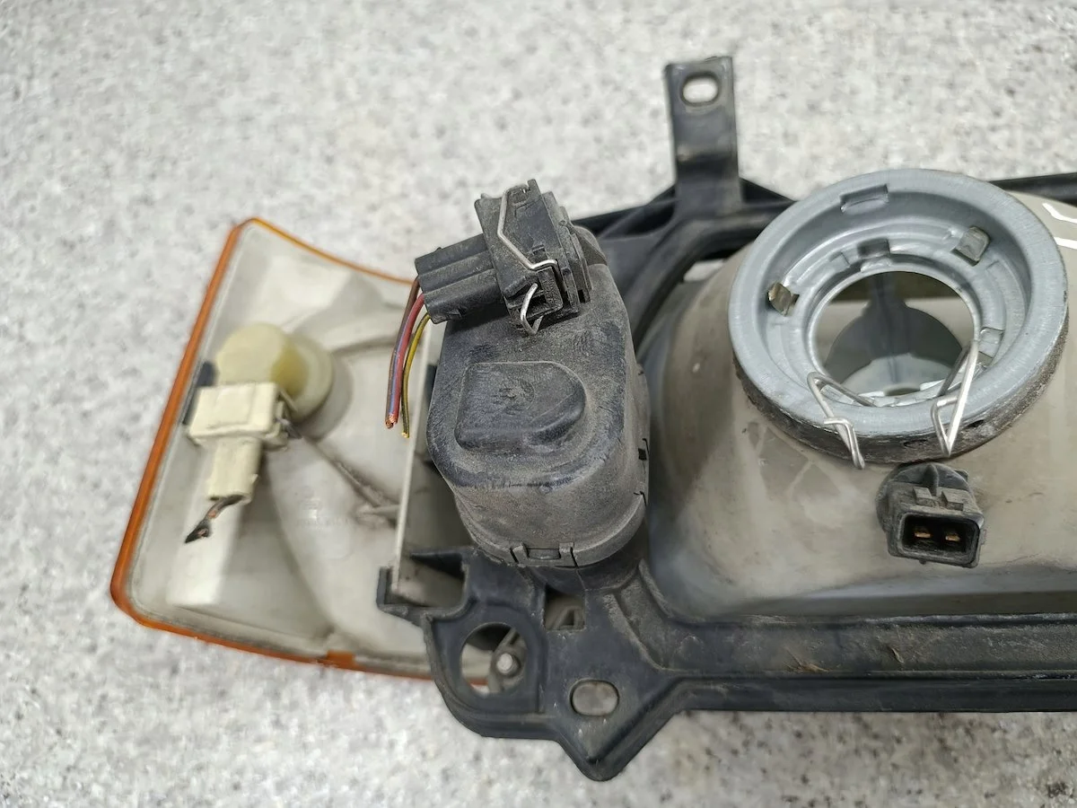 Scheinwerfer links VW Transporter T4 302-136-369-00 HELLA image 8