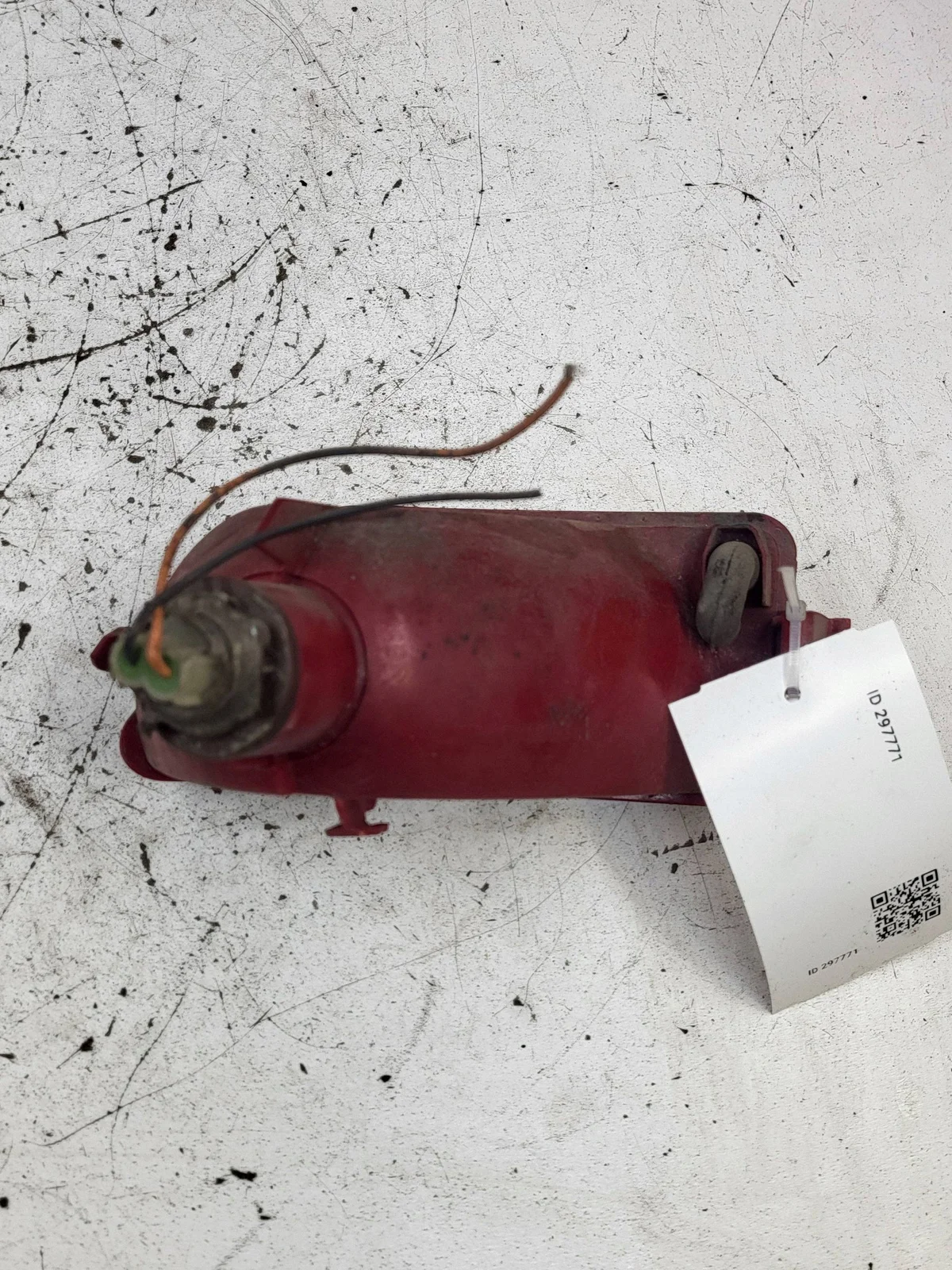 Citroen C4 19A619 Reverse Light image 5