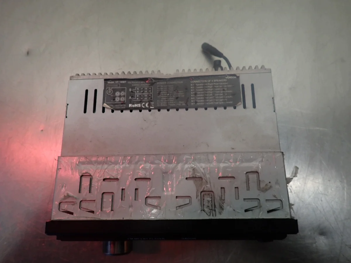 Peugeot 307 Radio Vordon HT-185BT image 3