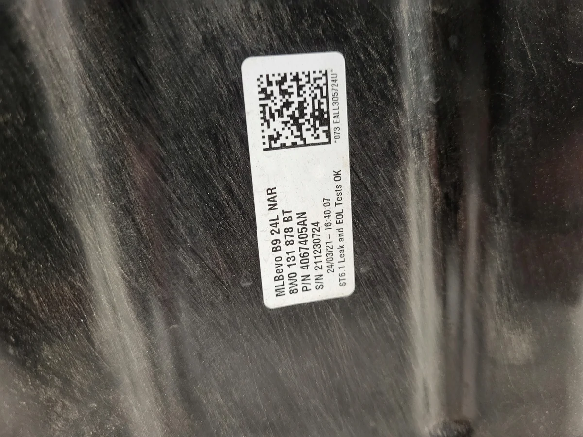 Audi A4 B9 8W0 AdBlue Tank 8W0131878BT image 3