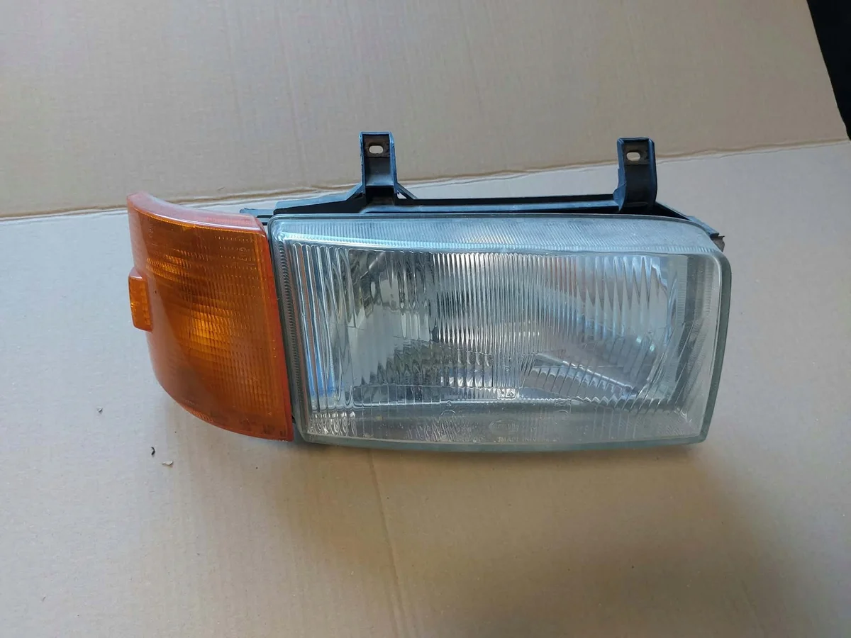Phare droit VW Transporter T4 90-03 OEM 1088280