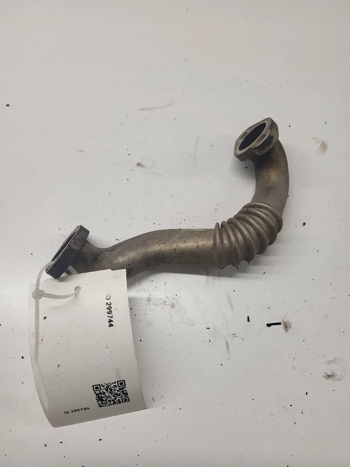 Volkswagen Amarok Leitung EGR 03L131521D