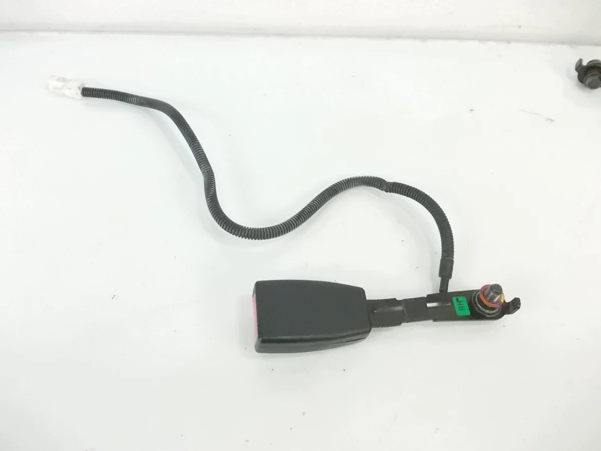 Cierre Cinturón Seguridad Derecho Hyundai i20 RR5T