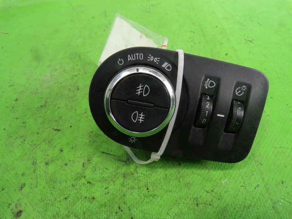 Lichtschalter Opel Meriva B 13294817