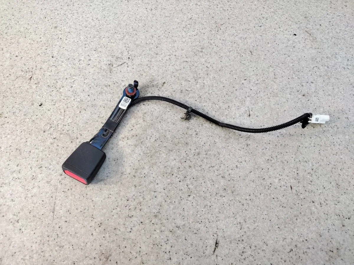 Hyundai Bayon Gurtschloss vorne links 88830Q0000 image 3