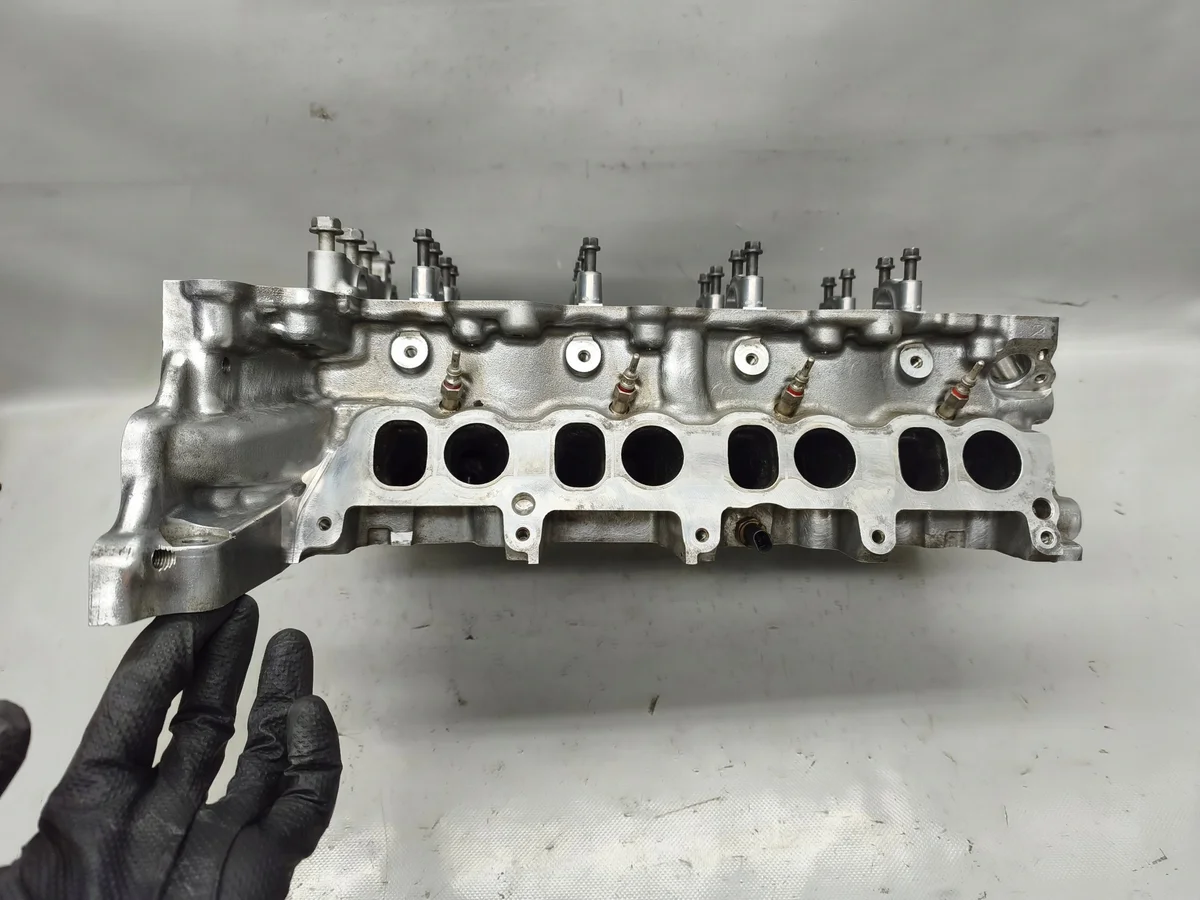 Opel Moottorin sylinterikansi B16DTH 55596882