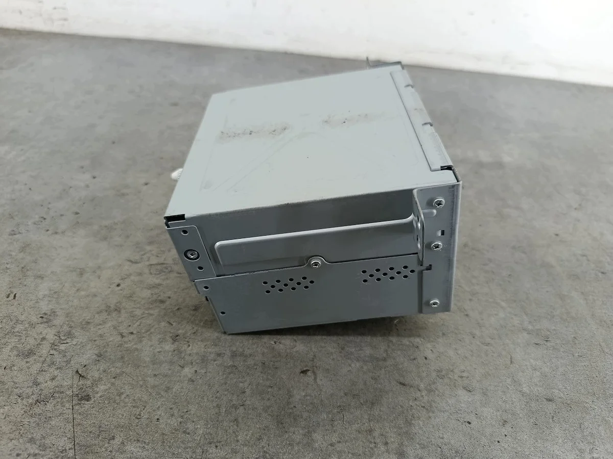 Radio Chevrolet Cruze I 20984175 GM