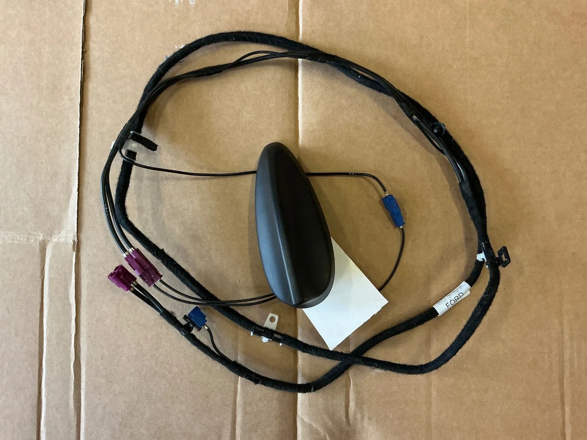 GPS Antenne (haai) Ford Transit VII NCPT19K361CA image 4