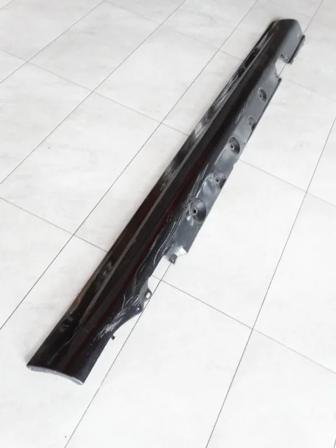 Moldura Umbral Derecho BMW E46 8209756