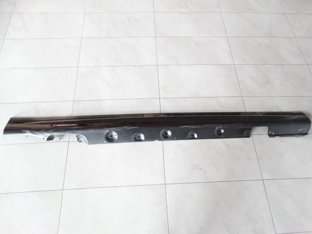 BMW E46 Sidolislist höger 8209756 image 3
