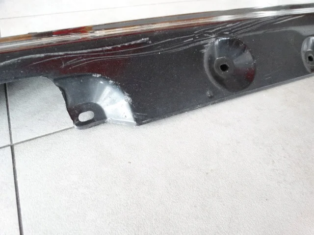 BMW E46 Sidolislist höger 8209756 image 4