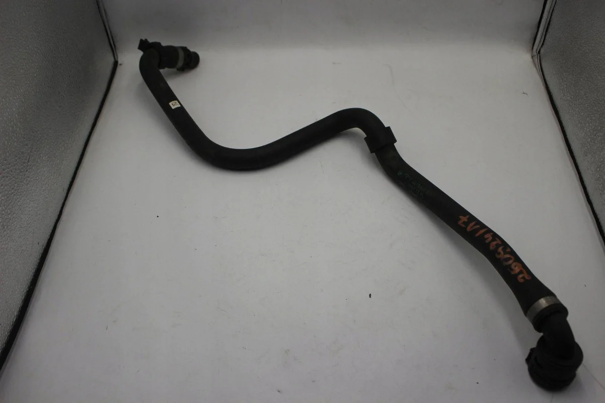 BMW G11 G30 G31 Wasserleitung 8678496