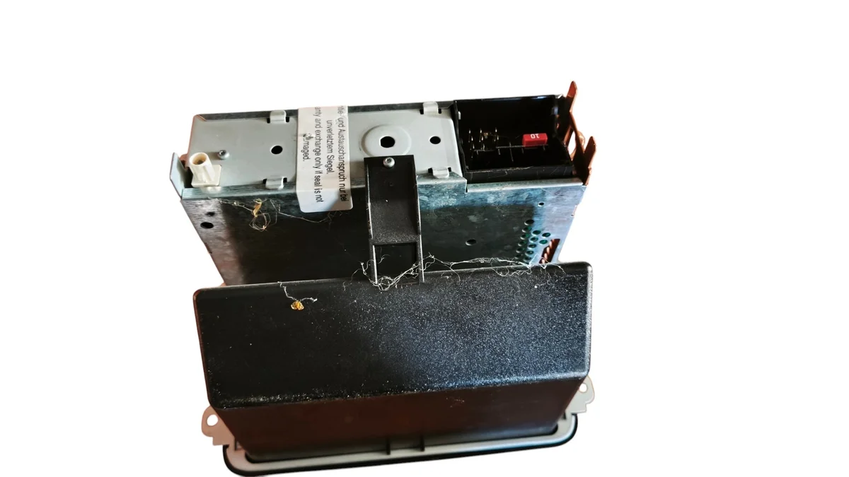 VW Golf V Touran I Radio CD 1K0035156A image 4