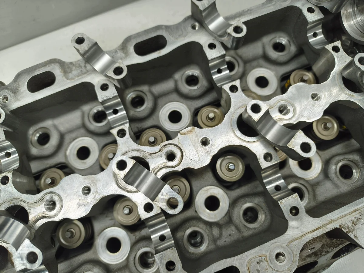 Sylinterikansi Opel 2.0 CDTI B20DTH 55599663 thumbnail 10