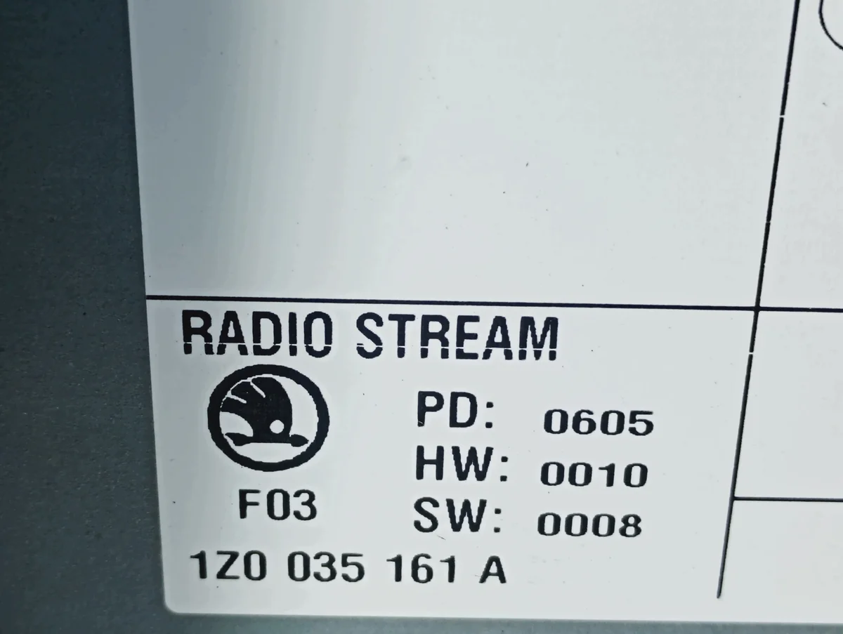 Skoda Octavia Radio CD M1S46 image 5