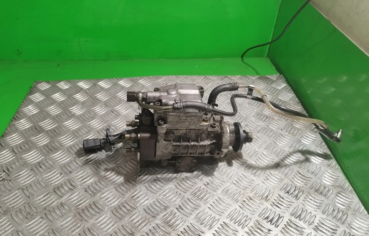 Pompa iniezione VW Golf 1.9 TDI 038130107D