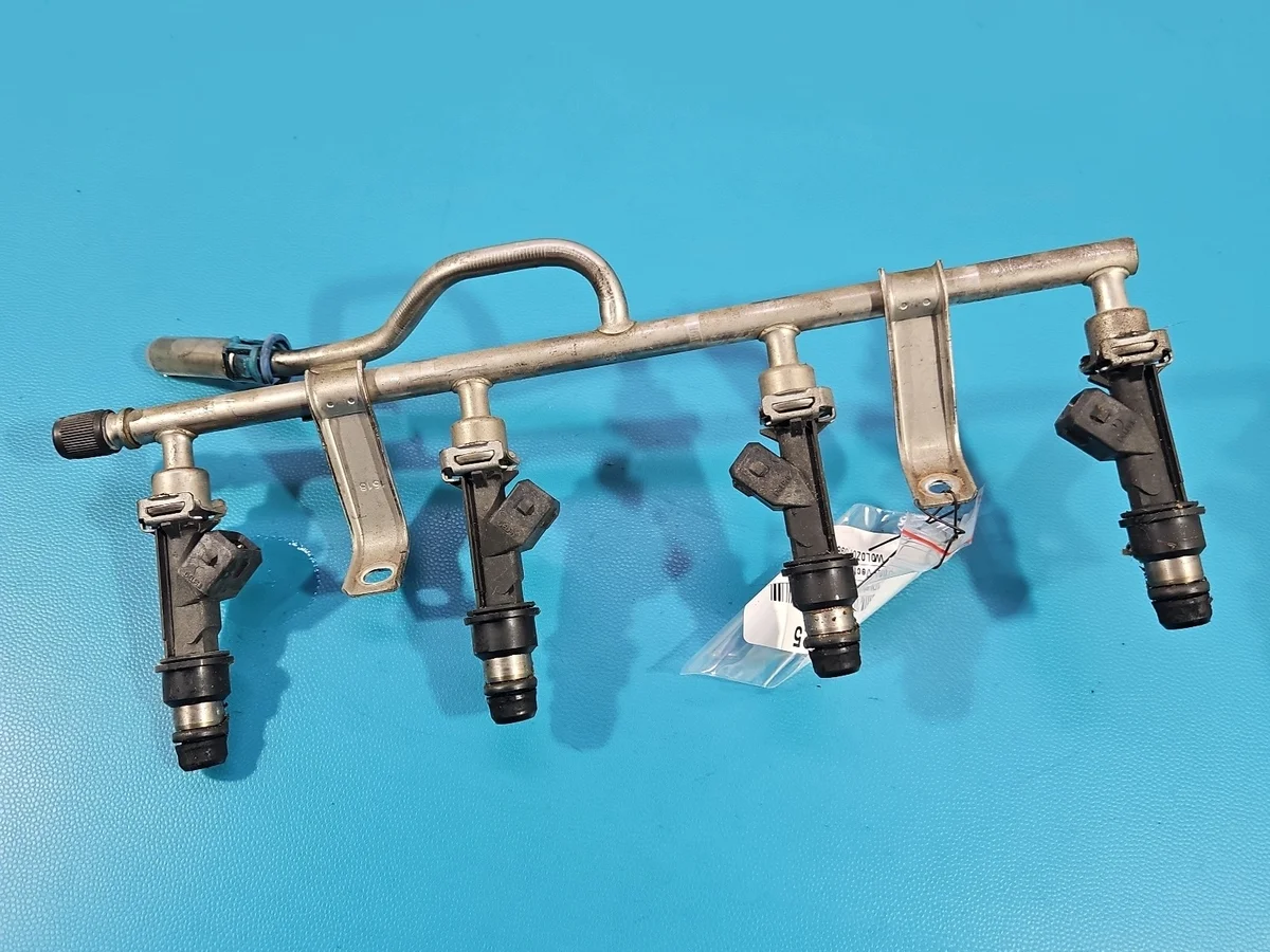 Opel Vectra C Fuel Injector 25343299