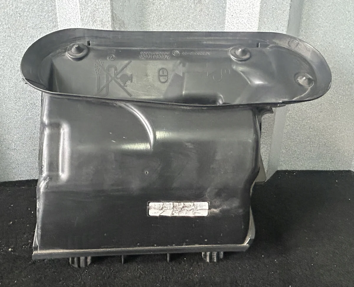 Hus för kupéfilter Mercedes Actros MP4 A9608310305