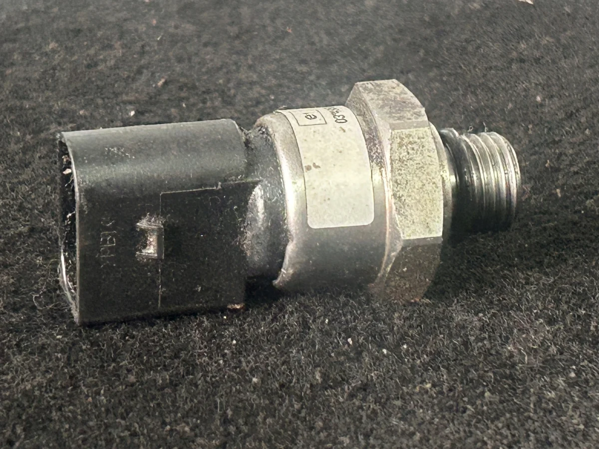 Kraftstoffdrucksensor Mercedes Actros MP4 A0081534828
