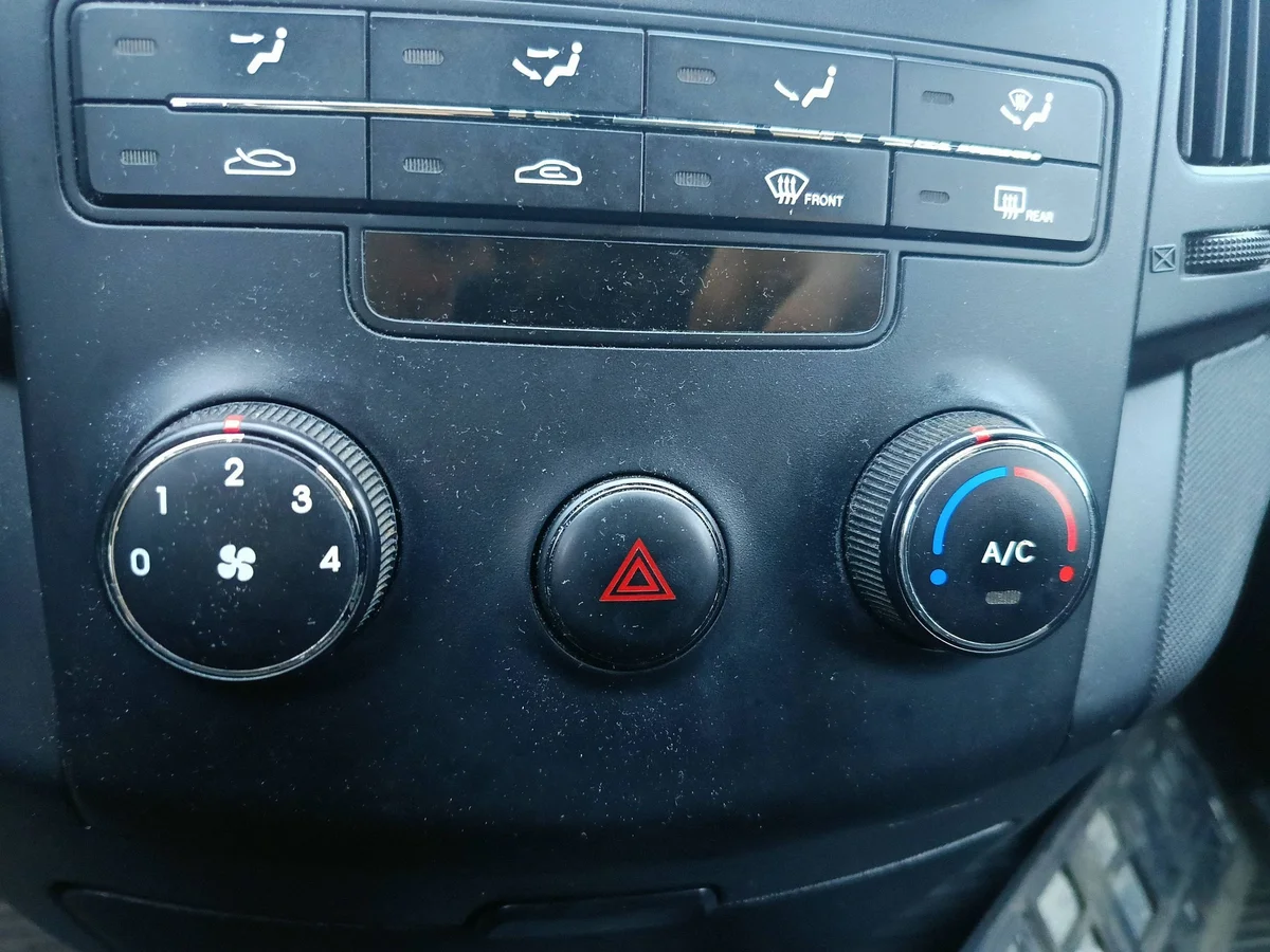 Luftkanalspanel Hyundai i30 KBI65328 2007-2010