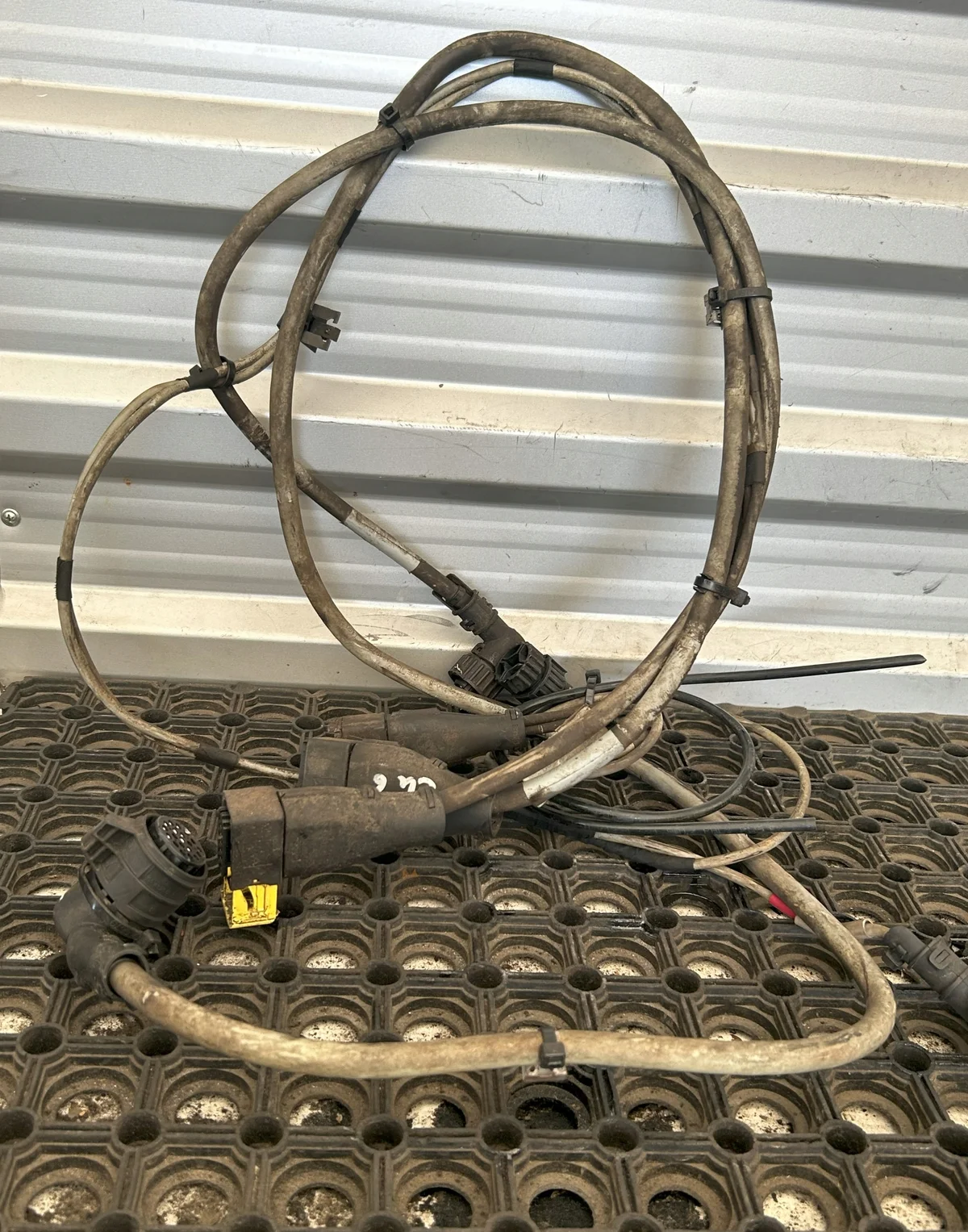 DAF XF 106 Gear Selector Wiring Harness 1952934