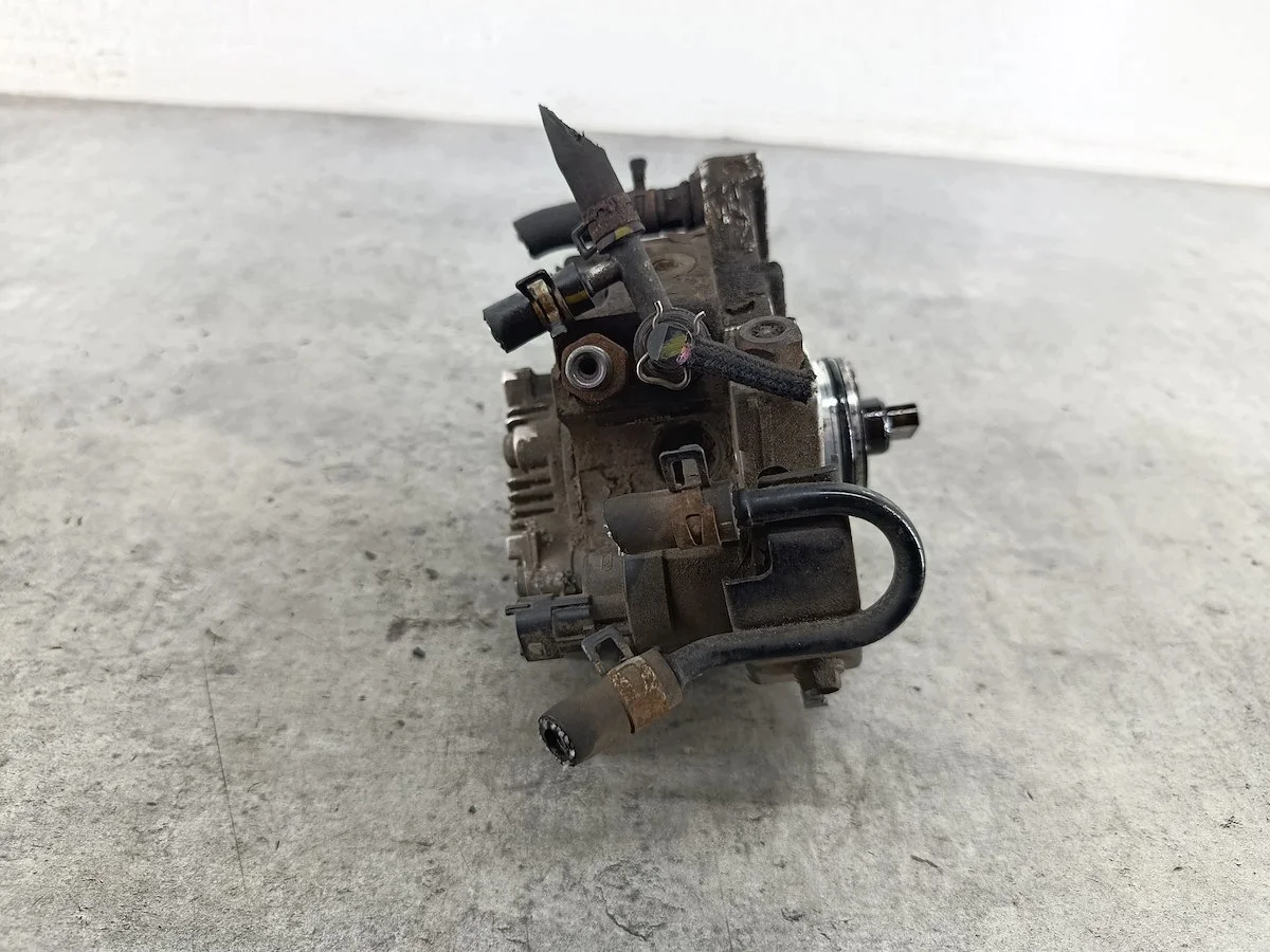 Einspritzpumpe Bosch 22100-0N020 Toyota Yaris II image 3
